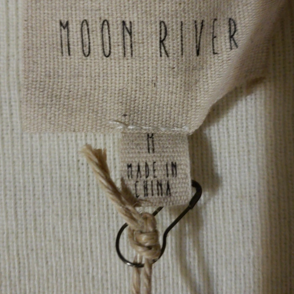 Sweater - Picture 4 of 5